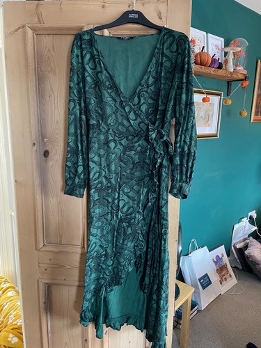 Disturbia green dress size - disturbia,