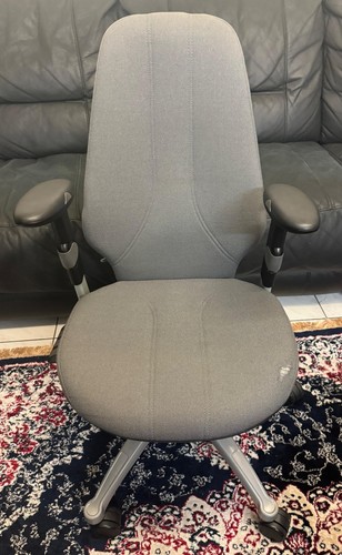 Logic 300 400 - rh, chair