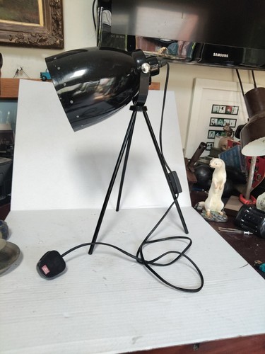 Vintage lamp black - lamp, tripod