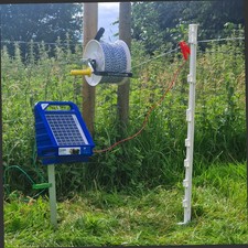 Electric Fence Kit 500m Solar Energiser & Reel + Wire Bundle & 40x Plastic Posts