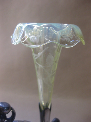 Antique uranium trumpet glass - trumpet,