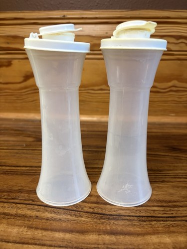 Tupperware large hourglass - large,