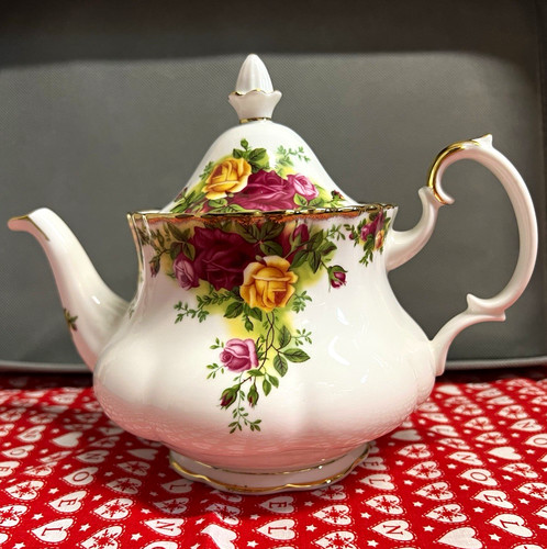 Royal albert old - old, roses
