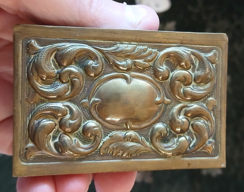 Large repousse design brass - large,