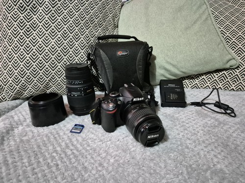 Nikon d3200 dslr camera bundle - nikon,