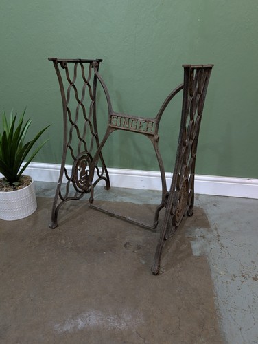 Antique cast iron singer - antique,