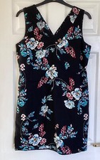 Ladies Dress.Size 14 :::::New.