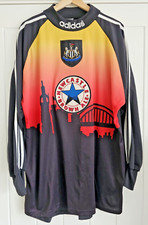 VINTAGE NEWCASTLE UNITED