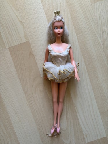 Vintage 1975 barbie ballerina - vintage,