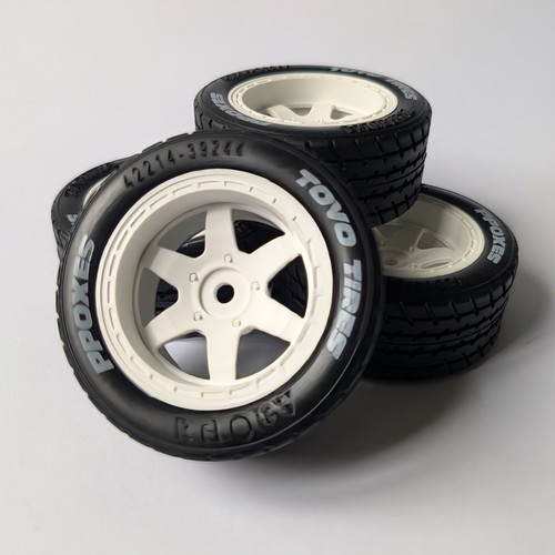 Car wheel and tyre - tyre, set