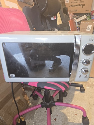 Swan sm22030grn 800w 20l retro - sm22030grn,