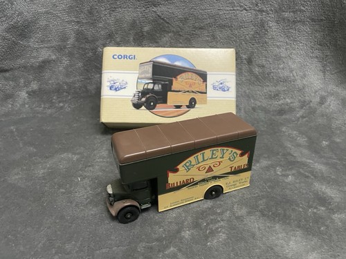 Corgi bedford pantechnicon - bedford,