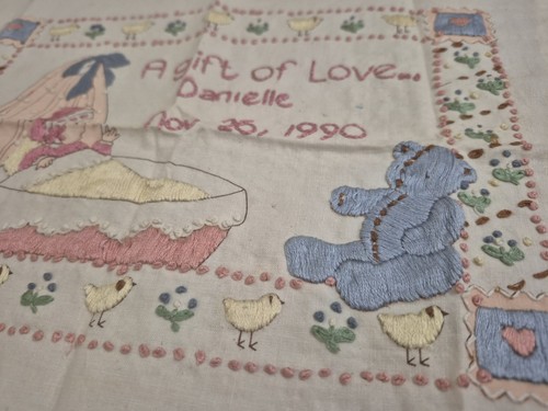 Vintage embroidery danielle - vintage,