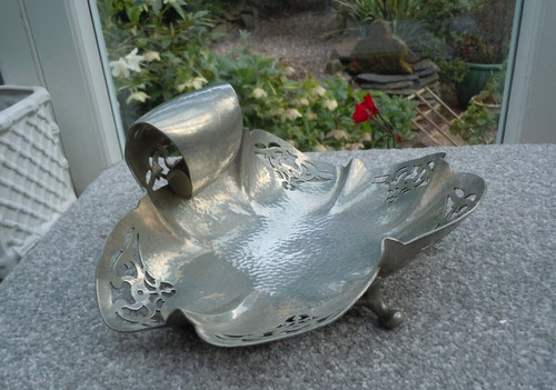 Hammered footed bowl fruit - hammered,