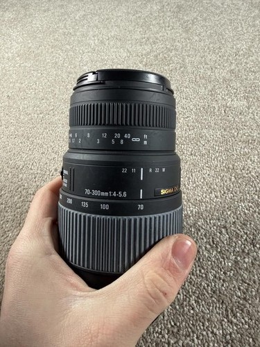Sigma 300mm 6 dg lens - 70-300mm,
