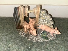 Border Fine Arts sculpture The