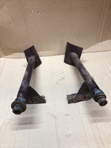 Morris minor tube bracket - morris,