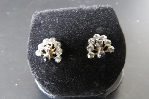 Vintage peacock fan stud - vintage,
