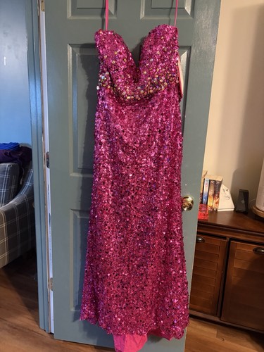 Night moves allure prom and - night,