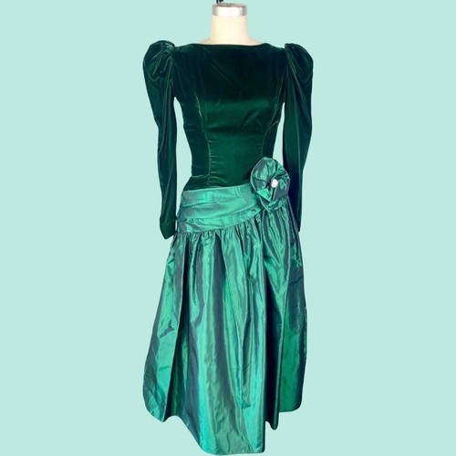 Vintage 1960s emerald green - 1960s,
