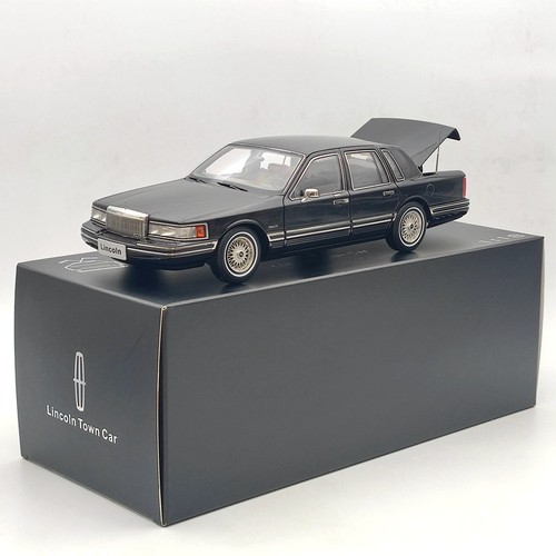 Lincoln towncar v8 - lincoln,