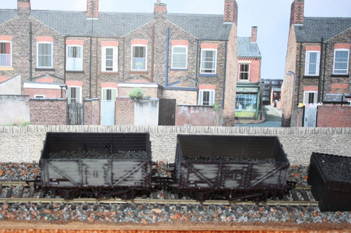 Pair bachmann wagons - bachmann,