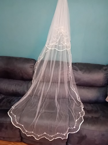 White tier chapel length - tier,