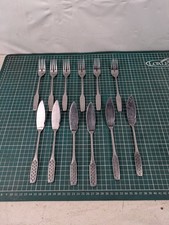 6 Place Setting Vintage Viners