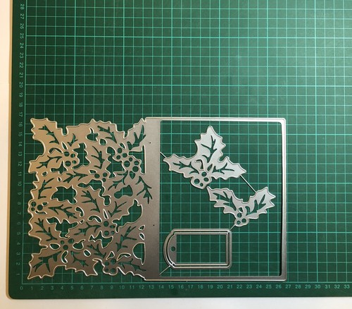 Large 5pcs embossing - 3d, holly