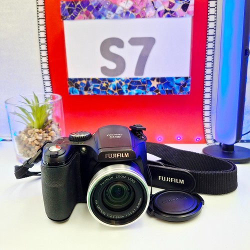 Fujifilm finepix s5700 digital - finepix,