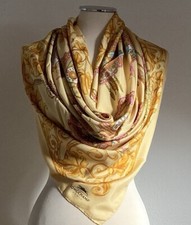 Longchamp Paris Scarf