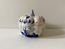 Delft Blue Hand Painted Pumpkin Shaped Ceramic Trinket Box 10.5 cm x 10.5 cm