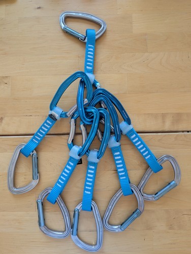 Petzl djinn axess quickdraws - petzl,