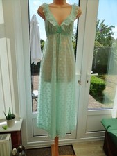 V51 VTG ST MICHAEL ULTRA SHEER