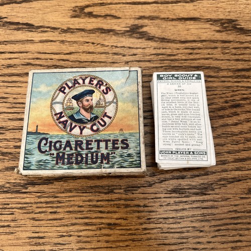 Players cigarette cards full - cigarette,