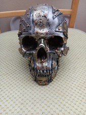 silver & Gold skull ornament