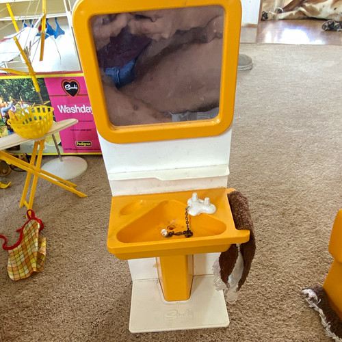 Sindy dollhouse bathroom set - dollhouse,