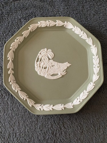 Wedgwood green jasperware - green,