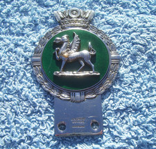 VINTAGE 1960s DRAGON PASSANT