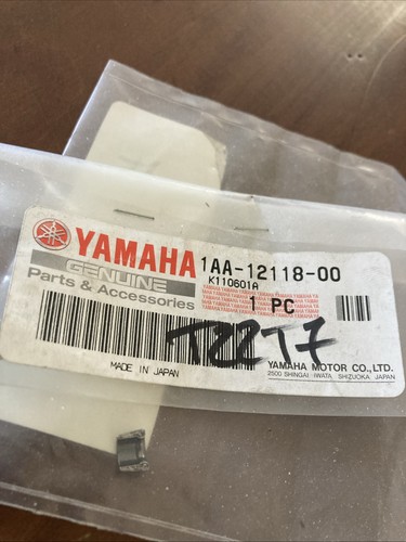 Yamaha 1aa 12118 valve - 1aa-12118-00, x2