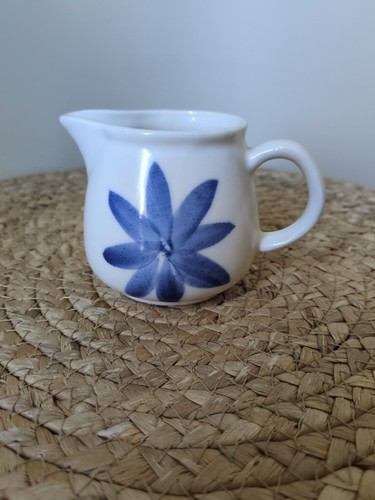 Chessel pottery isle wight - pottery, of
