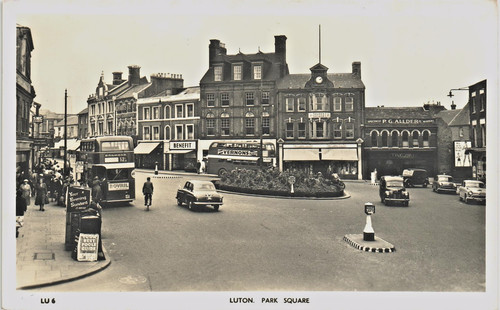 Luton park square lu 6 - park, in
