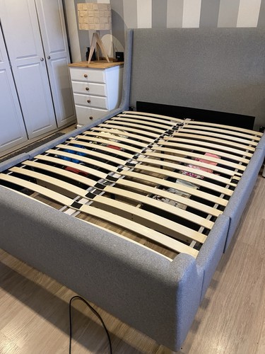 King size bed - size,