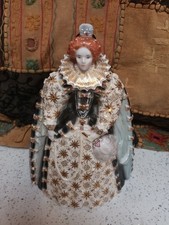 ROYAL WORCESTER QUEEN