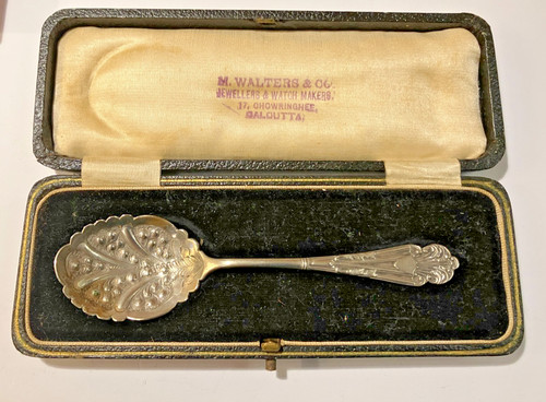 Lovely antique untested 21gms - lovely,