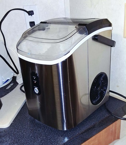Ice machine counter top - ice,
