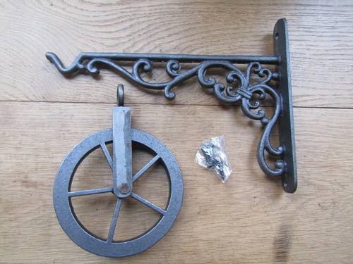 Pulley hook bracket - bracket, iron