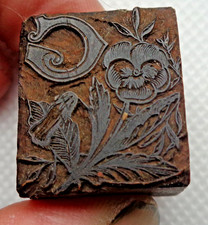 ARTS & CRAFTS OAK PANSY & LETTER C TREEN PRINTING BLOCK