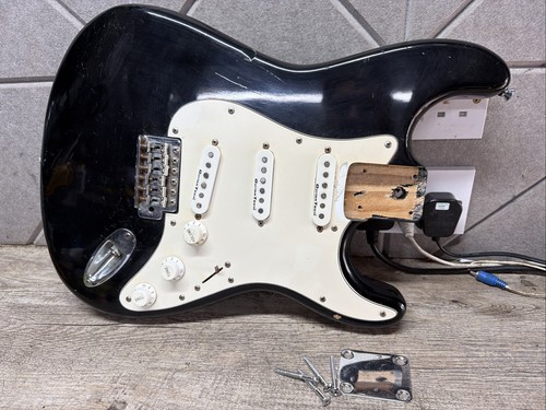 Guitar body project - man, cave