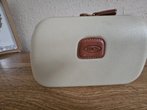 Bric hard travel vanity - hard, case